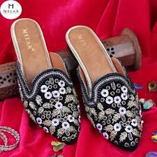 Ladies Fashion Footwear